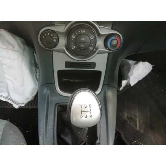 FORD FIESTA (CB1) '2010 GHIA BLANCO