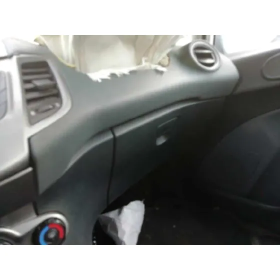FORD FIESTA (CB1) '2010 GHIA BLANCO