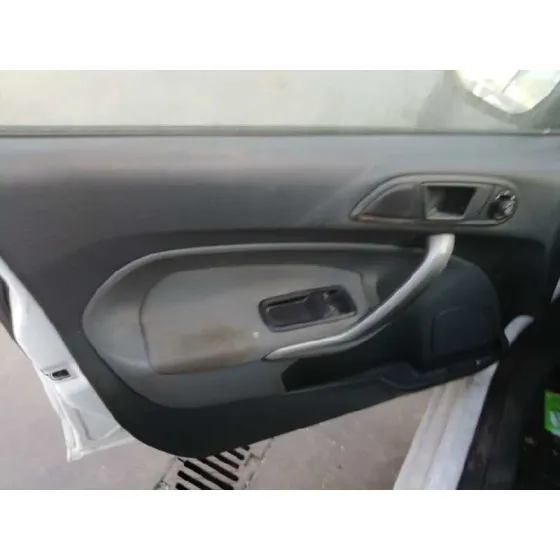 FORD FIESTA (CB1) '2010 GHIA BLANCO