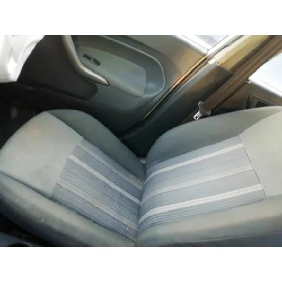FORD FIESTA (CB1) '2010 GHIA BLANCO
