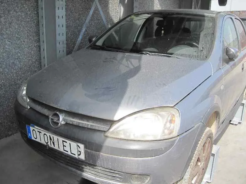 OPEL CORSA C OPEL CORSA C '2003 CLUB GRIS 2000