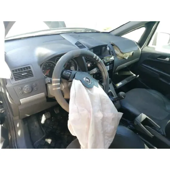 OPEL ZAFIRA B '2013 FAMILY NEGRO