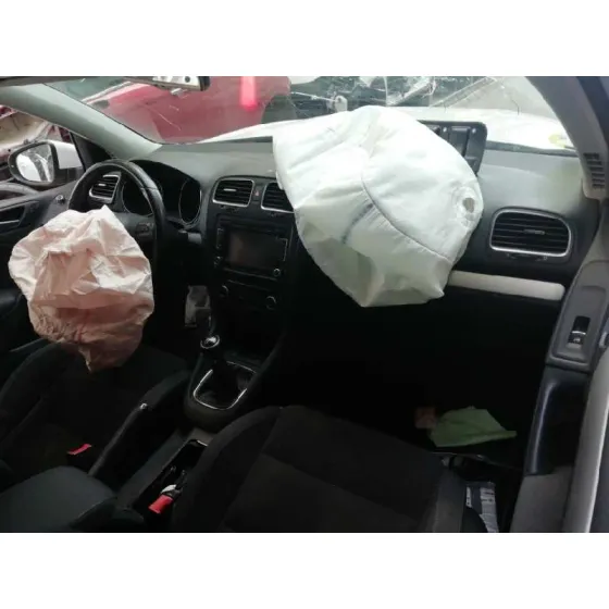 VOLKSWAGEN GOLF VI (5K1) '2009 1.6 TDI DPF BLANCO