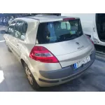 RENAULT MEGANE II BERLINA 5P RENAULT MEGANE II BERLINA 5P '2007 CONFORT DYNAMIQUE DORADO 2005