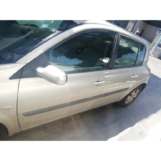 RENAULT MEGANE II BERLINA 5P '2007 CONFORT DYNAMIQUE DORADO