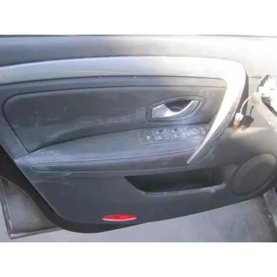 RENAULT LAGUNA III '2013 NEGRO