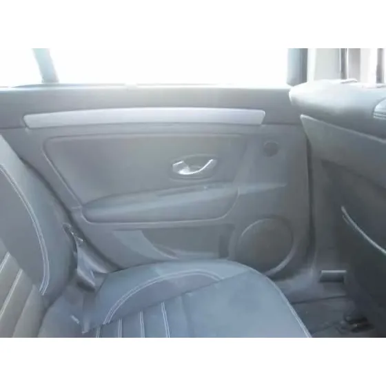 RENAULT LAGUNA III '2013 NEGRO