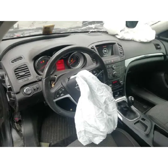 OPEL INSIGNIA BERLINA '2011 EDITION GRIS