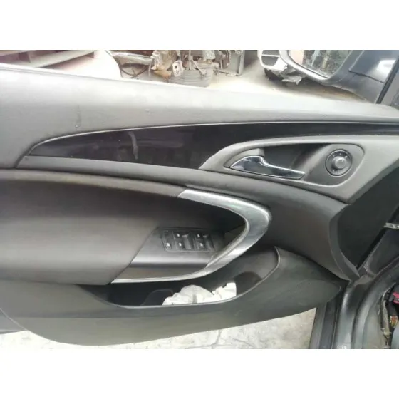 OPEL INSIGNIA BERLINA '2011 EDITION GRIS