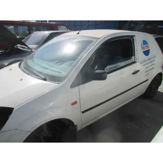 FORD FIESTA (CBK) '2004 AMBIENTE BLANCO