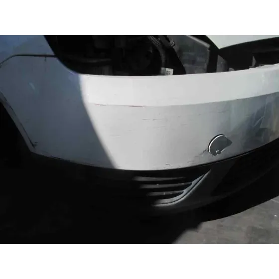 FORD FIESTA (CBK) '2004 AMBIENTE BLANCO