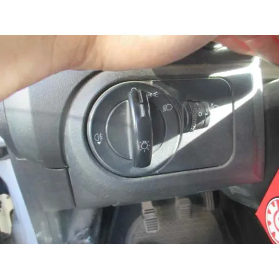 FORD FIESTA (CBK) '2004 AMBIENTE BLANCO