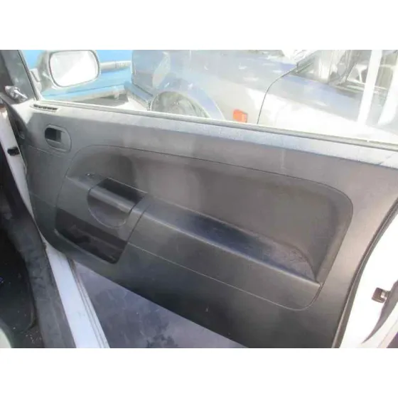 FORD FIESTA (CBK) '2004 AMBIENTE BLANCO