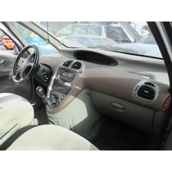 CITROEN XSARA PICASSO '2002 2.0 HDI SATISFACTION GRIS PLATA