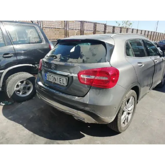 MERCEDES CLASE GLA (W156) '2015 GLA 200 CDI (156.908) GRIS