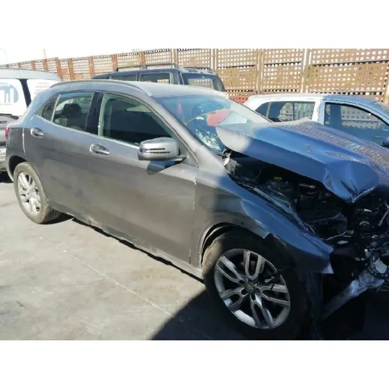 MERCEDES CLASE GLA (W156) '2015 GLA 200 CDI (156.908) GRIS