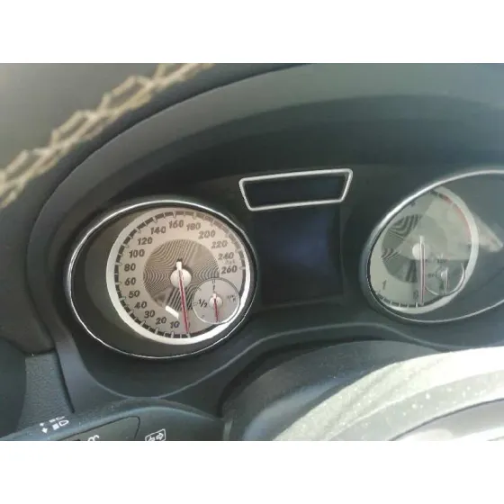 MERCEDES CLASE GLA (W156) '2015 GLA 200 CDI (156.908) GRIS