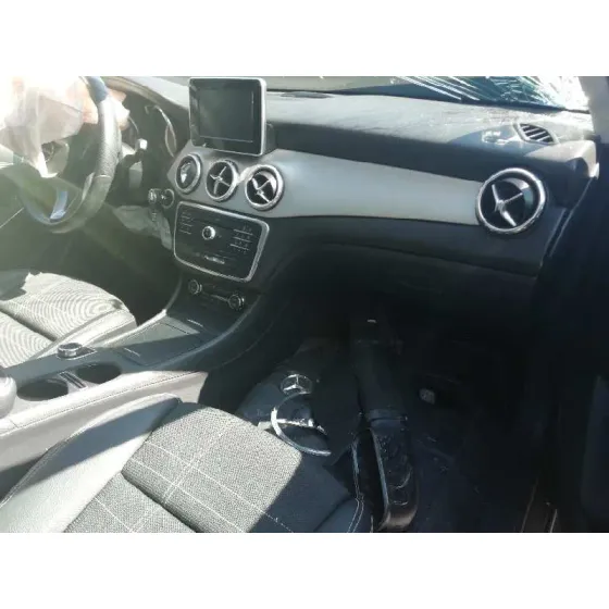 MERCEDES CLASE GLA (W156) '2015 GLA 200 CDI (156.908) GRIS