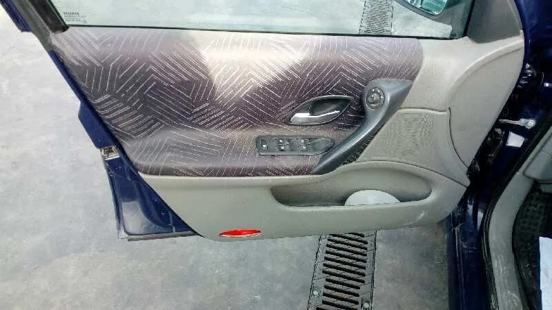 RENAULT LAGUNA II (BG0) '2002 AUTHENTIQUE AZUL