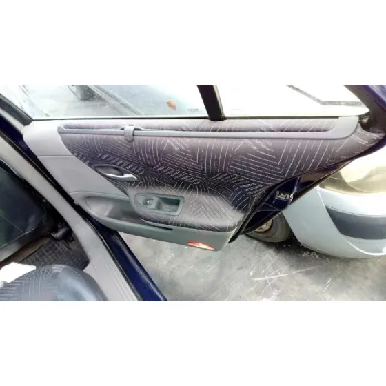 RENAULT LAGUNA II (BG0) '2002 AUTHENTIQUE AZUL
