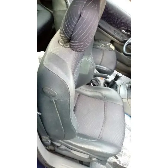 RENAULT LAGUNA II (BG0) '2002 AUTHENTIQUE AZUL
