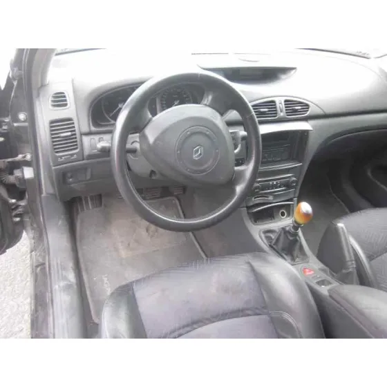 RENAULT LAGUNA II (BG0) '2005 1.9 DCI DIESEL NEGRO