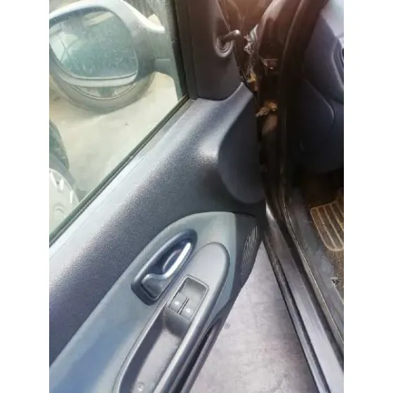 RENAULT CLIO II FASE II (B/CB0) '2005 1.2 NEGRO