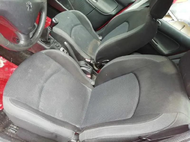PEUGEOT 206+ '2009 BASICO ROJO