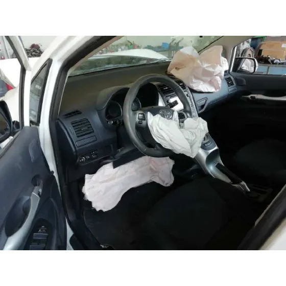 TOYOTA AURIS '2012 HYBRID ACTIVE BLANCO