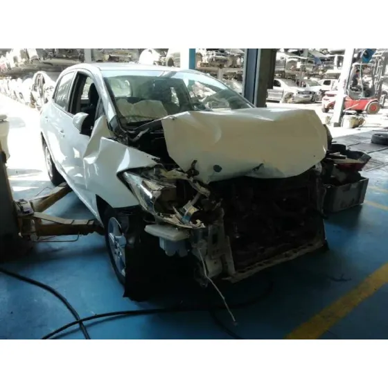 TOYOTA AURIS '2012 HYBRID ACTIVE BLANCO