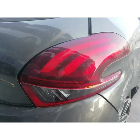 PEUGEOT 208 '2019 GT LINE GRIS ANTRACITA