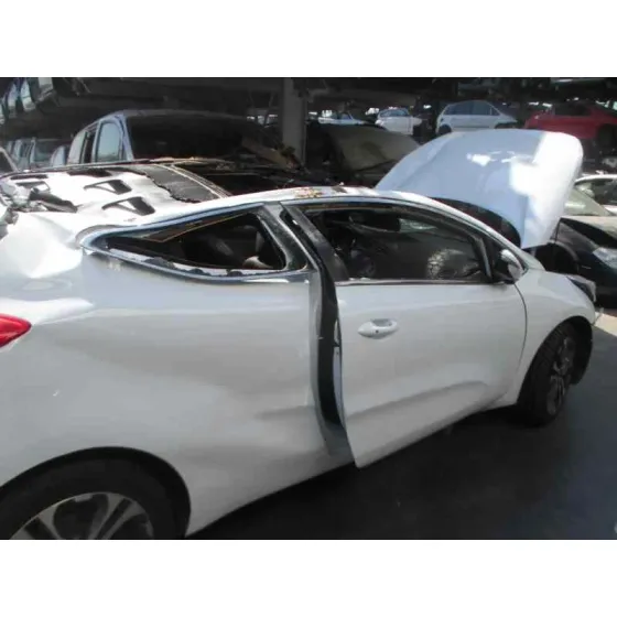 KIA PRO_CEE'D ( ) '2013 1.6 CRDI CAT BLANCO