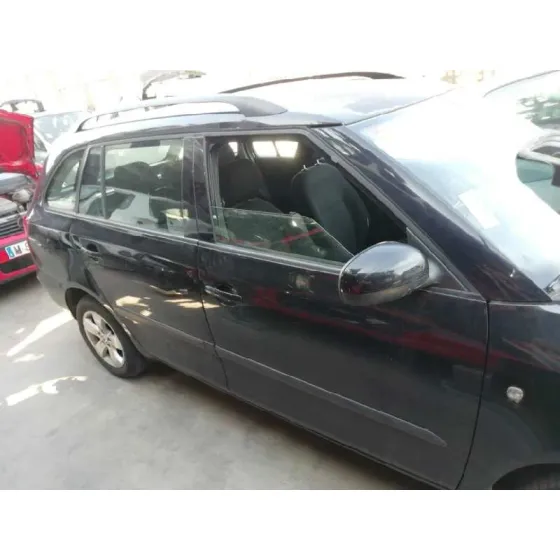 SKODA FABIA (5J2 ) '2010 STYLE NEGRO