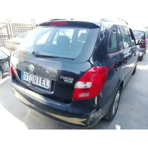 SKODA FABIA (5J2 ) '2010 STYLE NEGRO