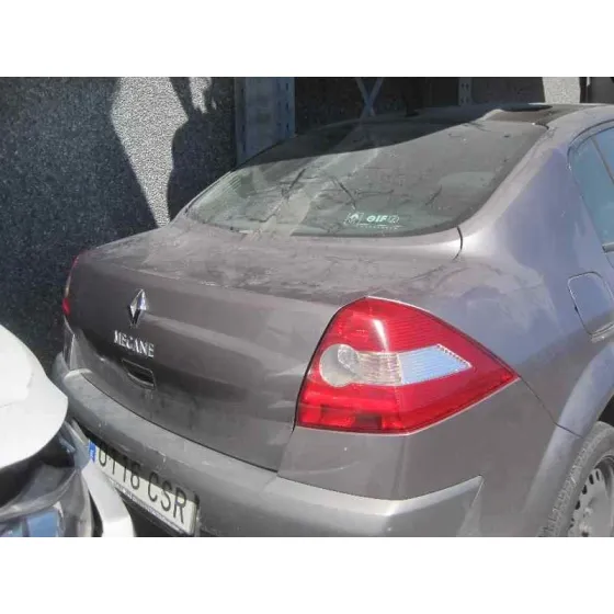 RENAULT MEGANE II CLASSIC BERLINA '2004 CONFORT AUTHENTIQUE GRIS