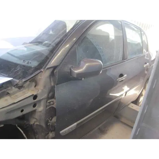 RENAULT MEGANE II CLASSIC BERLINA '2004 CONFORT AUTHENTIQUE GRIS
