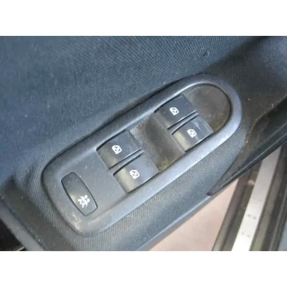 RENAULT MEGANE II CLASSIC BERLINA '2004 CONFORT AUTHENTIQUE GRIS