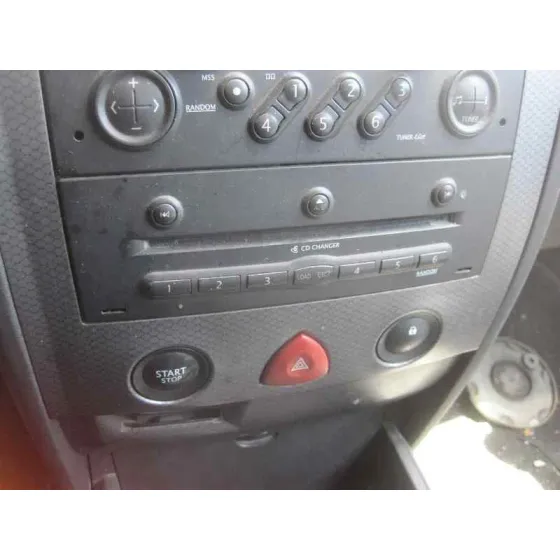RENAULT MEGANE II CLASSIC BERLINA '2004 CONFORT AUTHENTIQUE GRIS