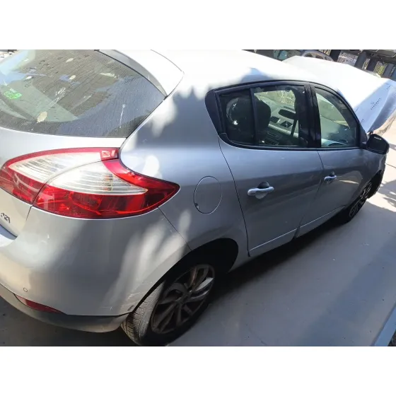 Renault MEGANE III HATCHBACK (BZ0/1_, B3_) 2009