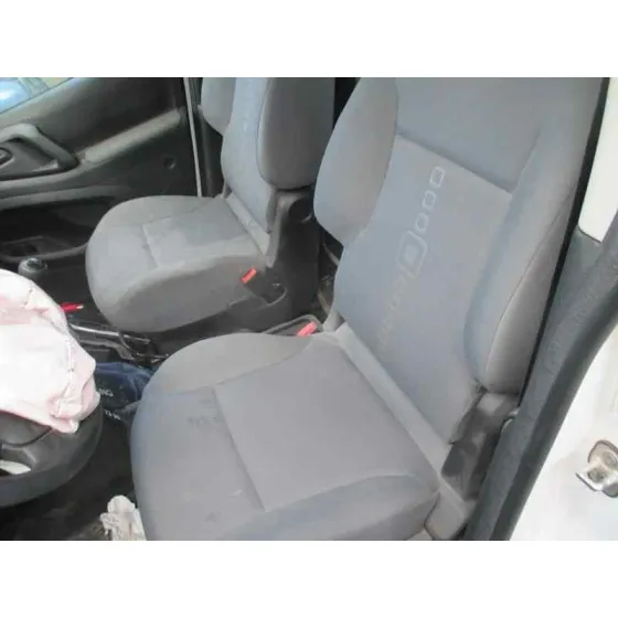 CITROEN BERLINGO STATION WAGON '2014 ATTRACTION BLANCO
