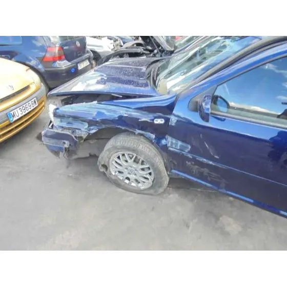 VOLKSWAGEN GOLF IV BERLINA (1J1) '2002 GTI AZUL