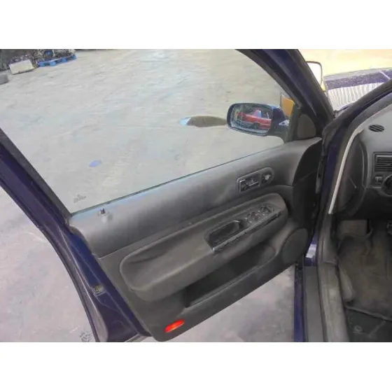 VOLKSWAGEN GOLF IV BERLINA (1J1) '2002 GTI AZUL