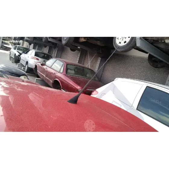 SEAT LEON (1P1) 2007 1.9 TDI ROJO
