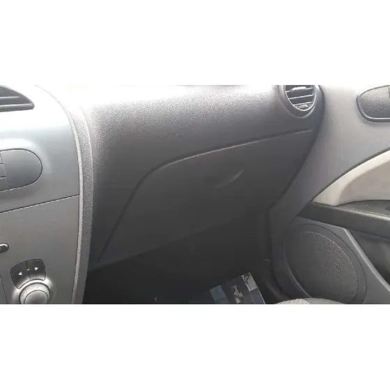 SEAT LEON (1P1) 2007 1.9 TDI ROJO