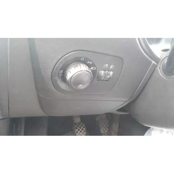 SEAT LEON (1P1) 2007 1.9 TDI ROJO