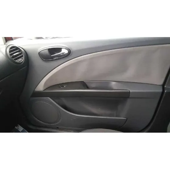 SEAT LEON (1P1) 2007 1.9 TDI ROJO
