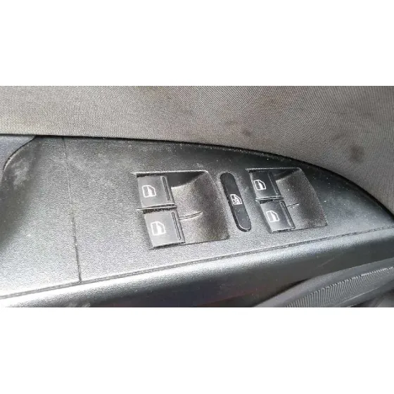 SEAT LEON (1P1) 2007 1.9 TDI ROJO