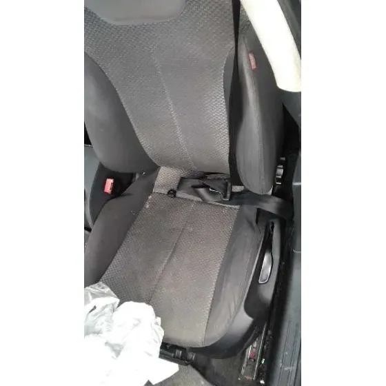 SEAT LEON (1P1) 2007 1.9 TDI ROJO