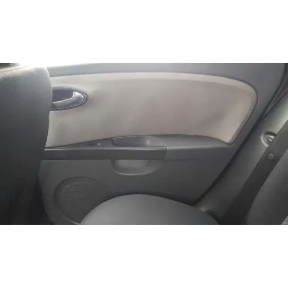 SEAT LEON (1P1) 2007 1.9 TDI ROJO