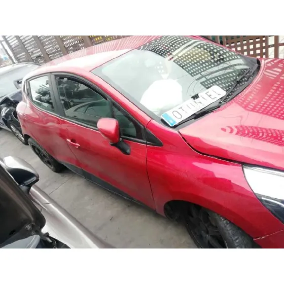 RENAULT CLIO IV '2013 0.9 ROJO